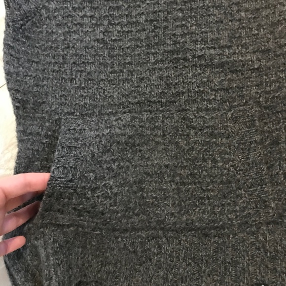 Sleeveless sweater - Picture 2 of 4